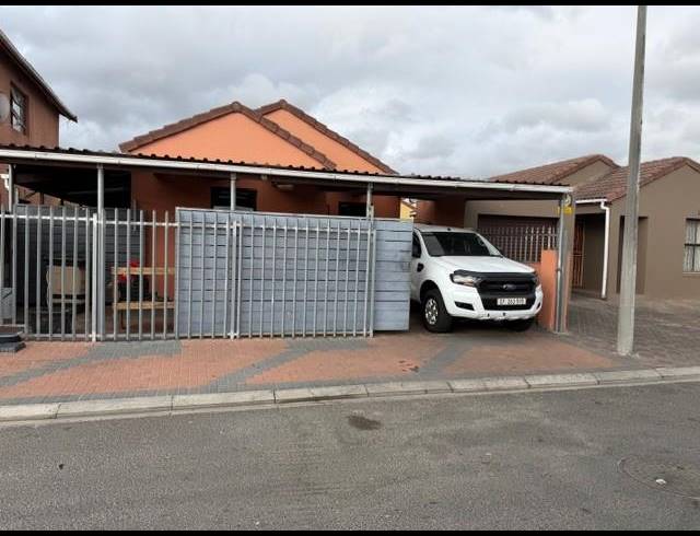 3 BEDROOM HOUSE FOR SALE IN HIGHBURY